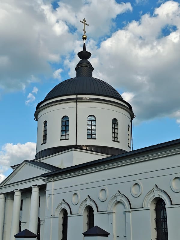 Village documentation captures Orthodox churches, memorial, gardens in Боровково