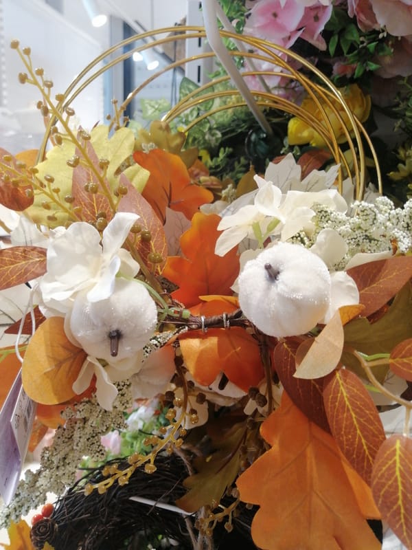 Kremenchuk retail store stocked with fall décor ahead of season