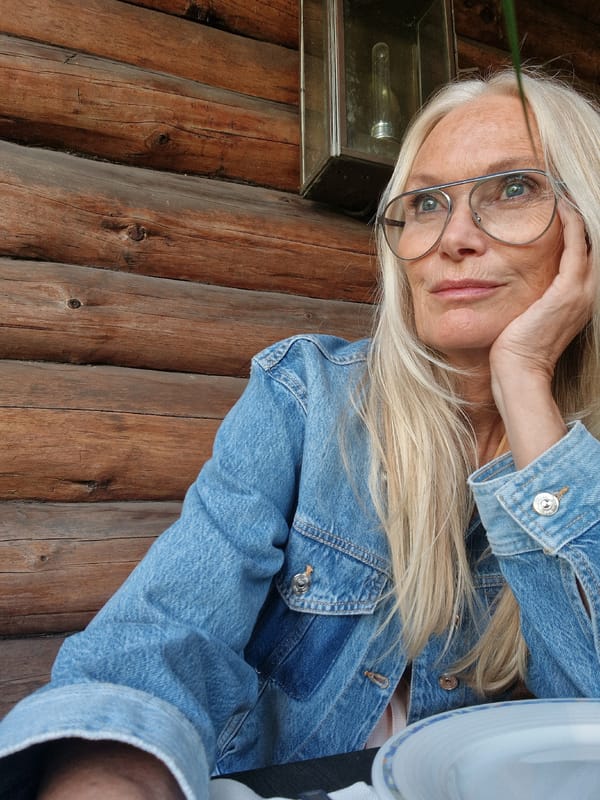 Relaxed afternoon moments near a wooden cabin in Nynäshamn