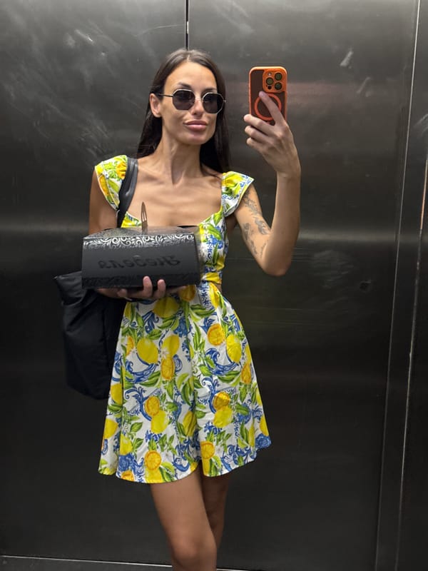 Cake shops and selfies on a summer morning in Pleven