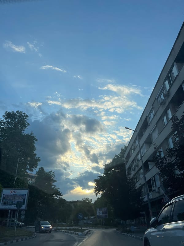 Dynamic sky conditions observed over Asenovgrad streets