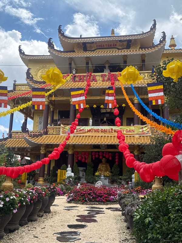 Early morning documentation of Da Lat temples and architecture