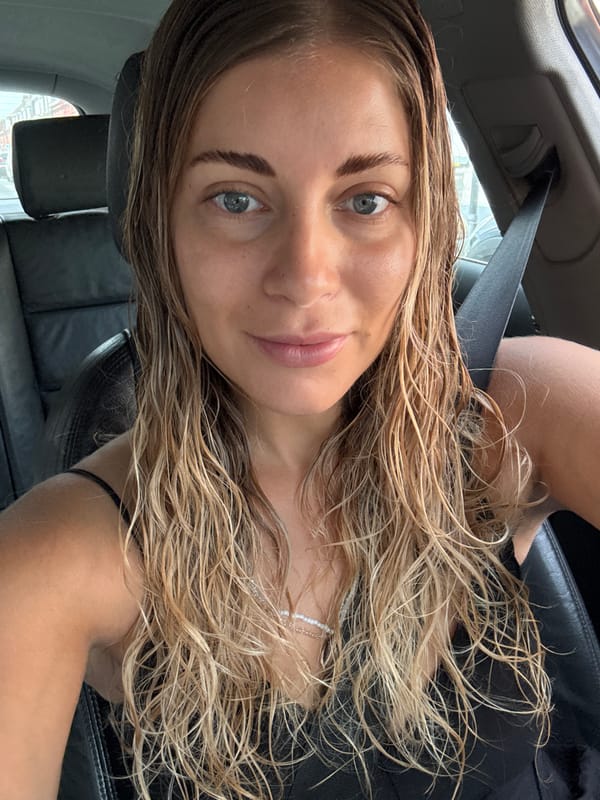 Selfies and driving through Wattrelos streets on a July morning