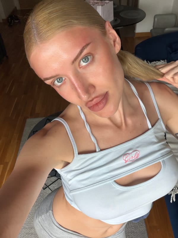 Woman's daily wellness routine captured in Belgrade selfies
