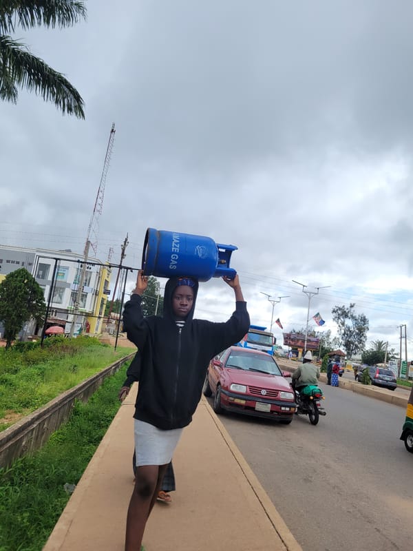Everyday street life along a Jos, Nigeria roadway