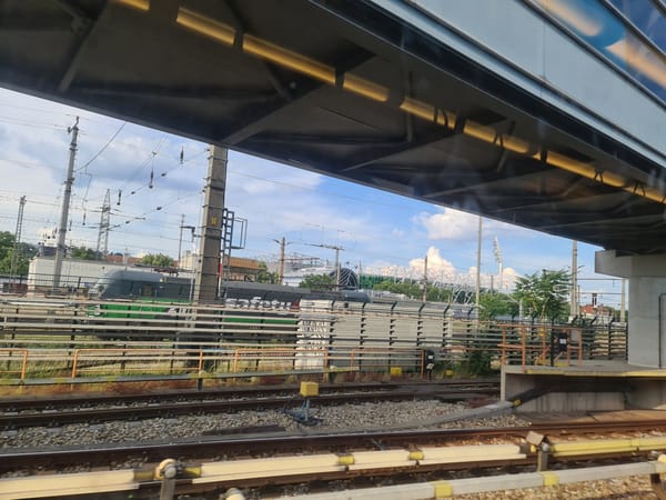 Afternoon ride through Vienna's U-Bahn and rail network