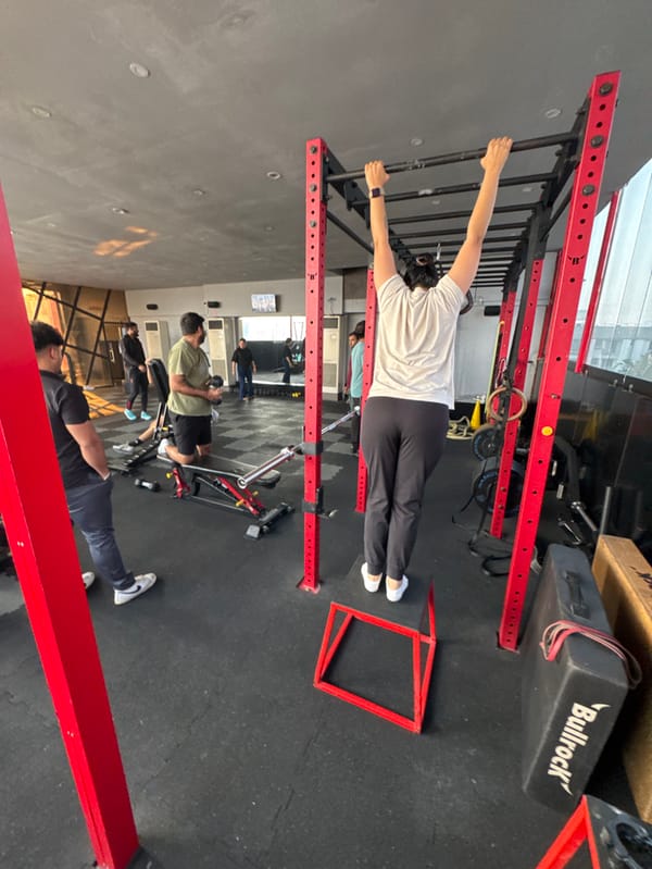 Early Morning Workout Session Documented at Kolkata Fitness Facility