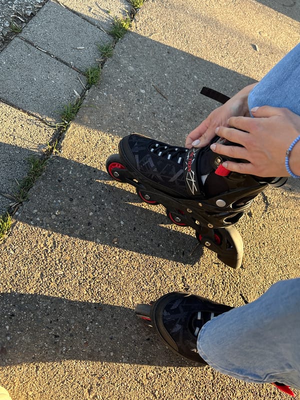 Person enjoys sunny afternoon skating session in Kragujevac