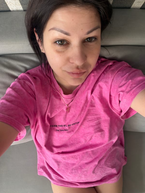 Woman documents early morning moments at home in Sochi
