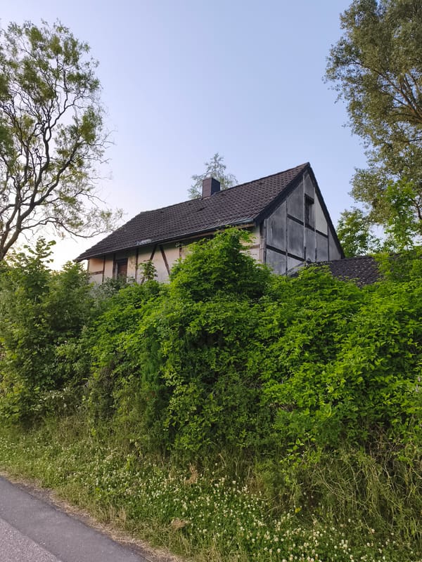 Mixed architecture on Eschweiler's semi-rural fringe