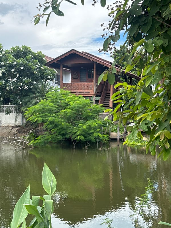 Traditional architecture and street life in Baan Kanjanak 23