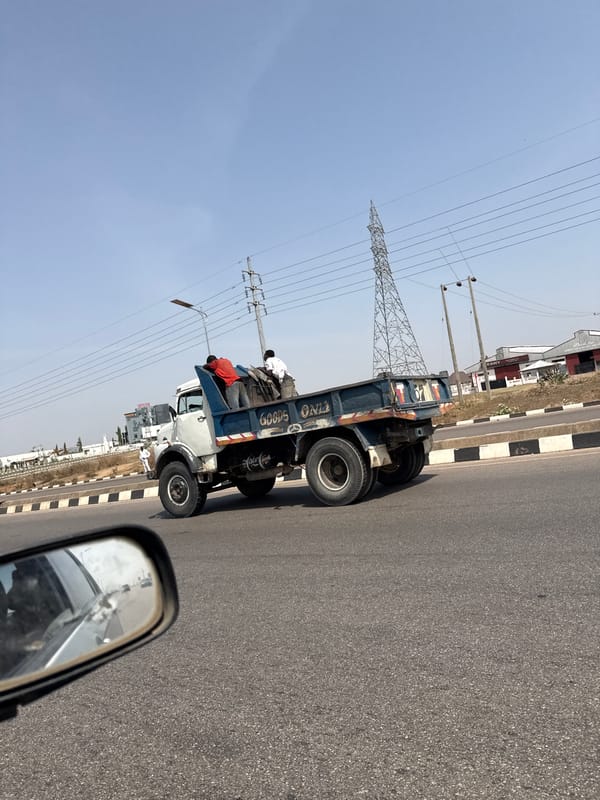 Blue dump truck spotted in Aso Housing Estate Nigeria