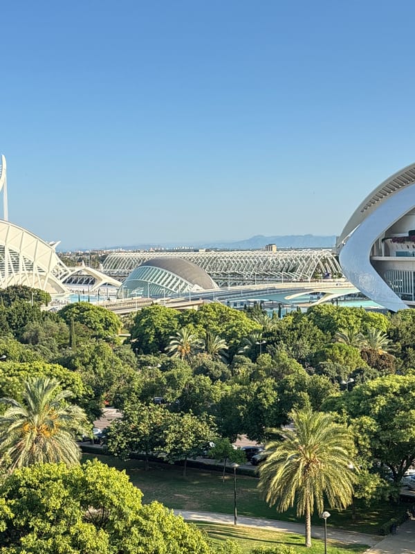 Valencia's City of Arts and Sciences on a sunny afternoon