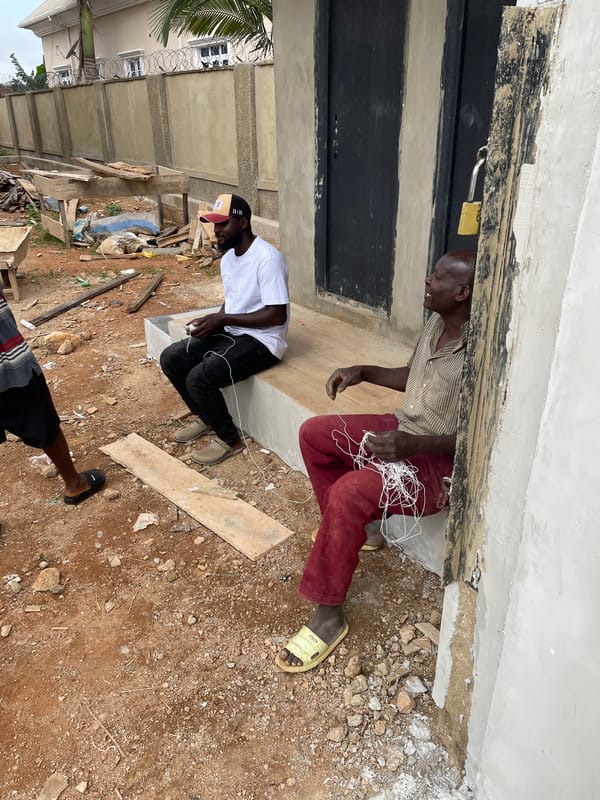 Active building site across two Nigerian neighborhoods takes shape
