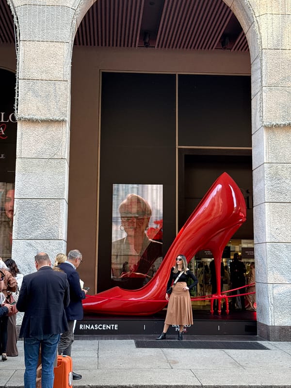 Tourist crowds gather at Milan's Duomo and Galleria