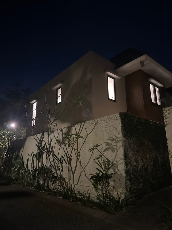 Nighttime stroll documented through moonlit Kuta Selatan neighborhood