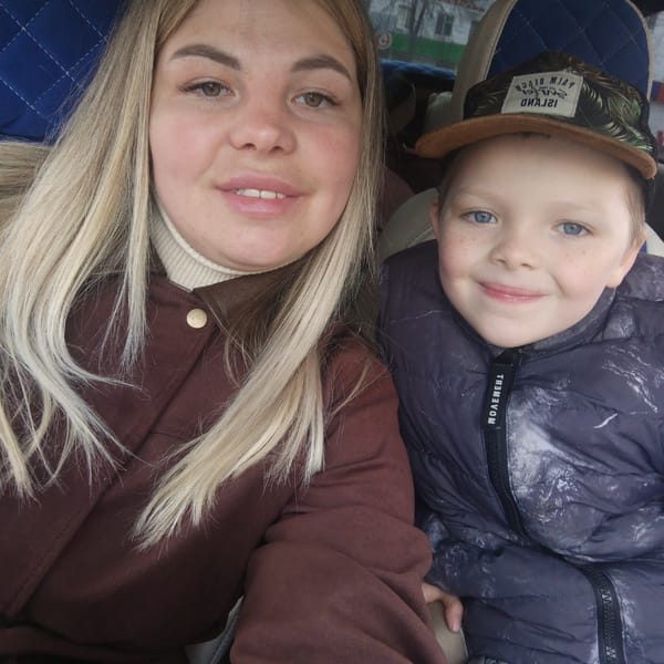 Family with young children documented during urban outing