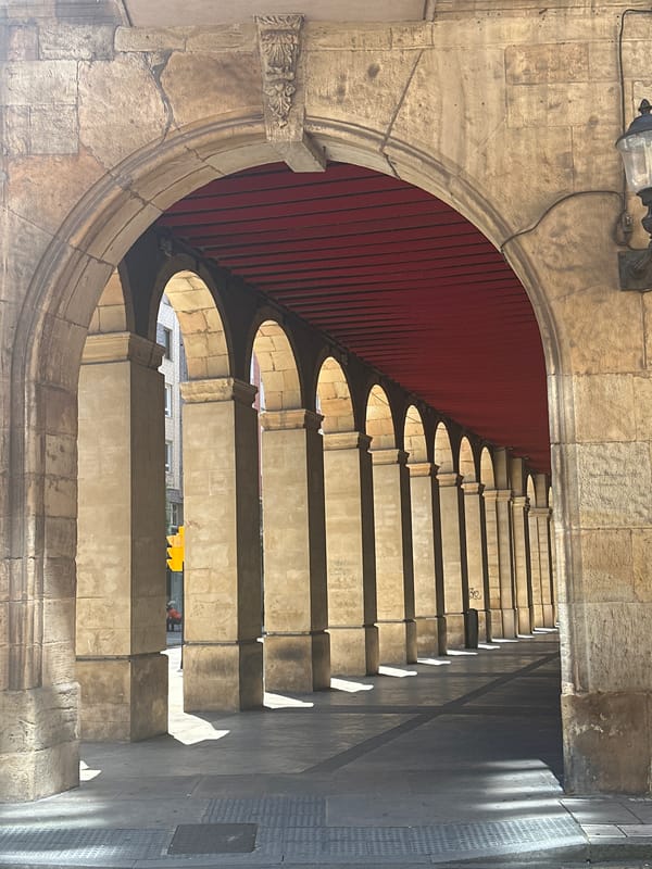 Witness documents 10-minute architectural walking tour through Gijón, Spain