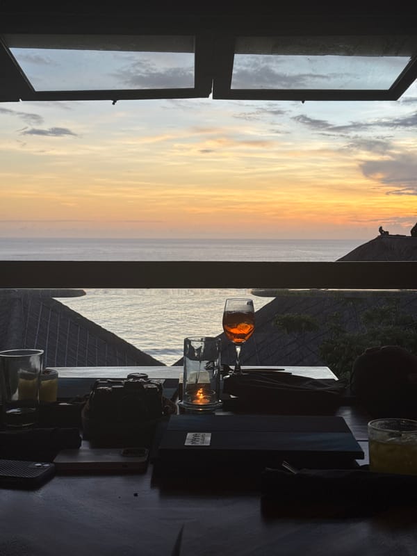 Ocean dining views documented during morning hours