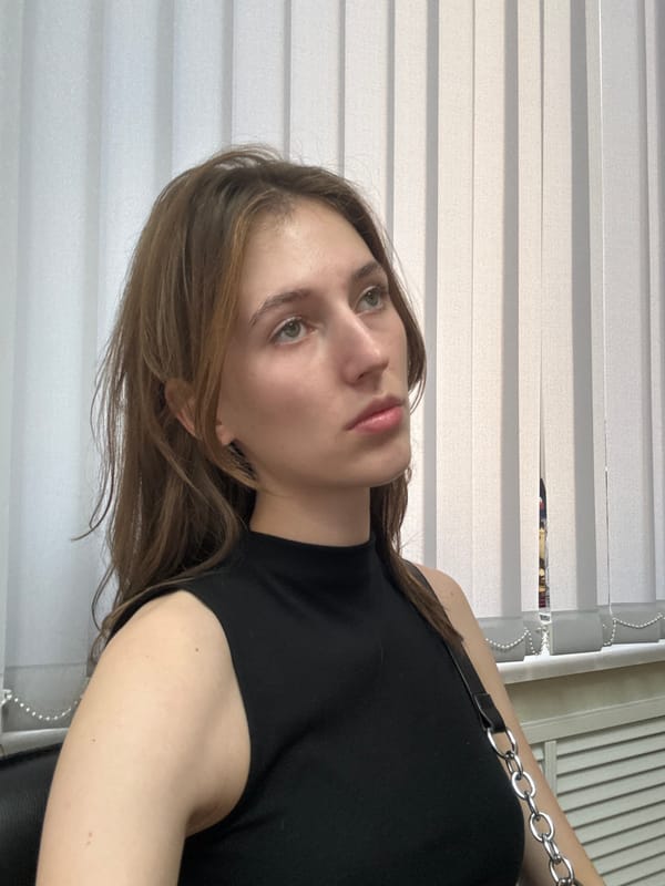 Quick selfies and interior shots from a Perm indoor space