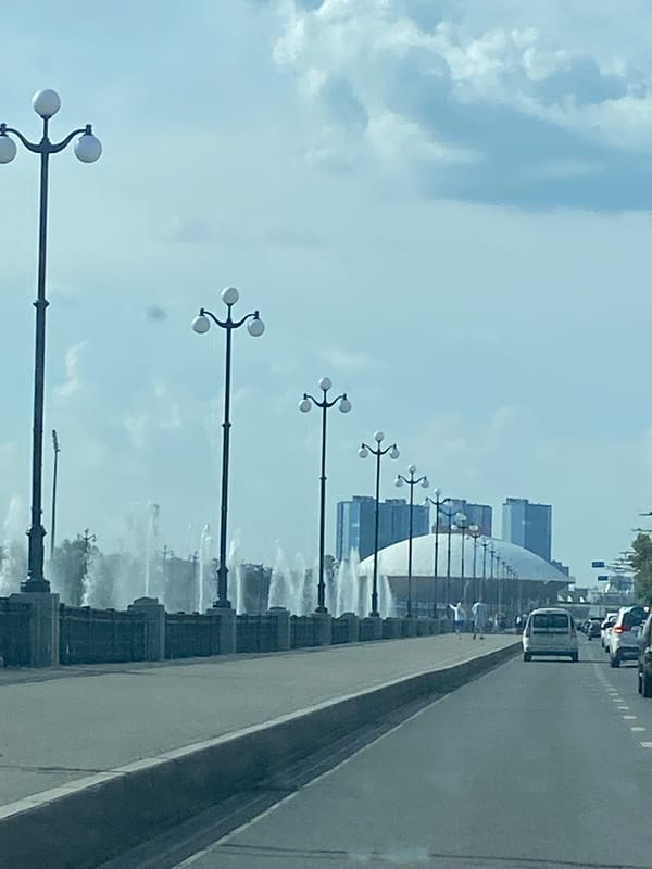 Driving through Kazan past Kul Sharif Mosque and city landmarks