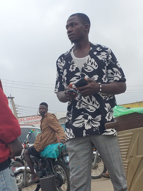 Street life and commerce at a Gwong, Nigeria market hub