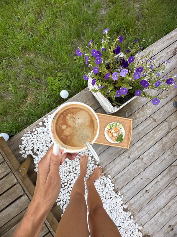Lazy summer morning at home in Tyumen, coffee and all.