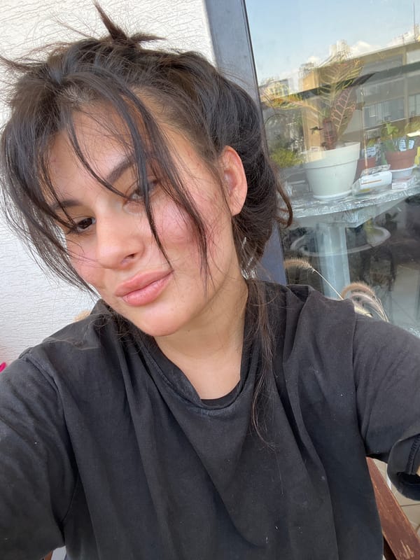 Quick selfie session around a Kiryat Bialik home, indoors and out