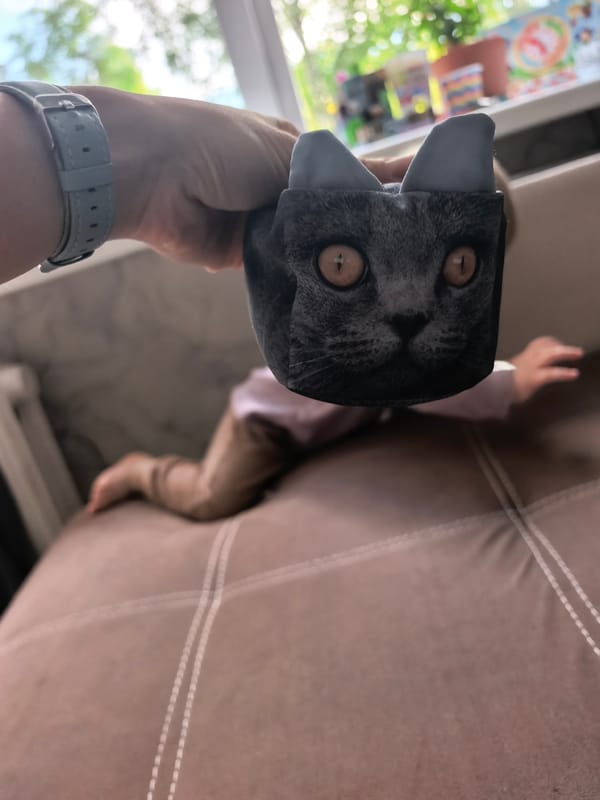 Morning domestic life captured in Sterlitamak home with toddler