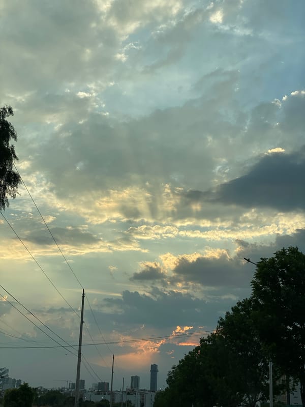 Witnesses document changing cloudy skies over city area