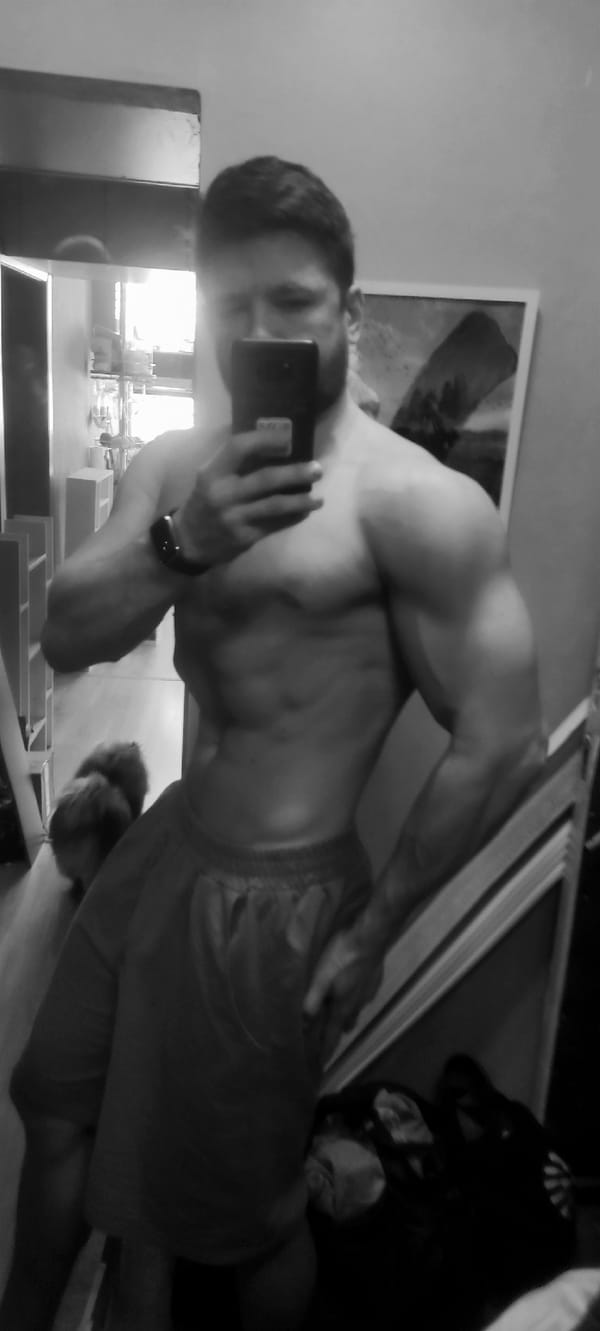 Man takes mirror selfies in Fryazino, Russia early morning