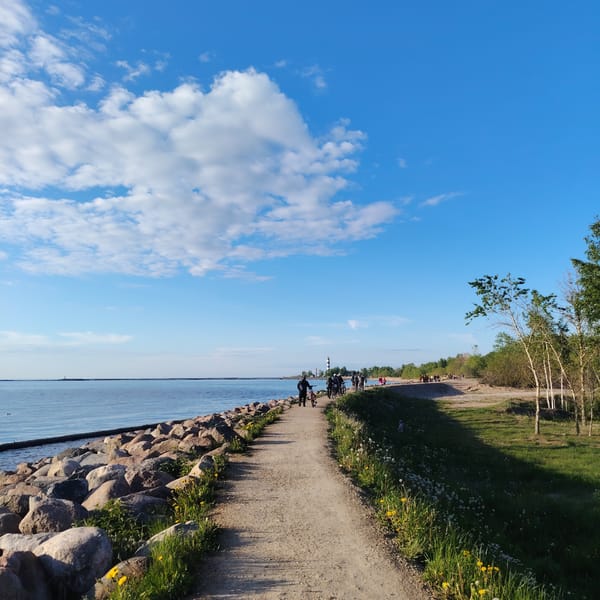 Sunny afternoon captured along Riga's Baltic coastline by witnesses