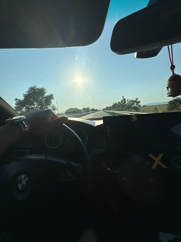 Driver captures sunny afternoon journey through Mogila, Bulgaria
