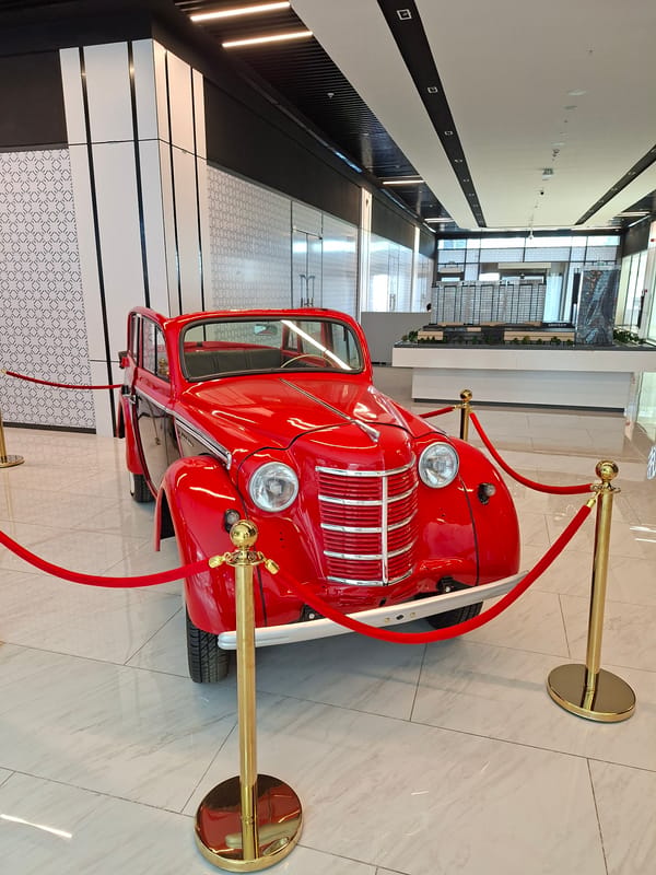 Soviet vintage cars and indoor jungle on display in Tashkent