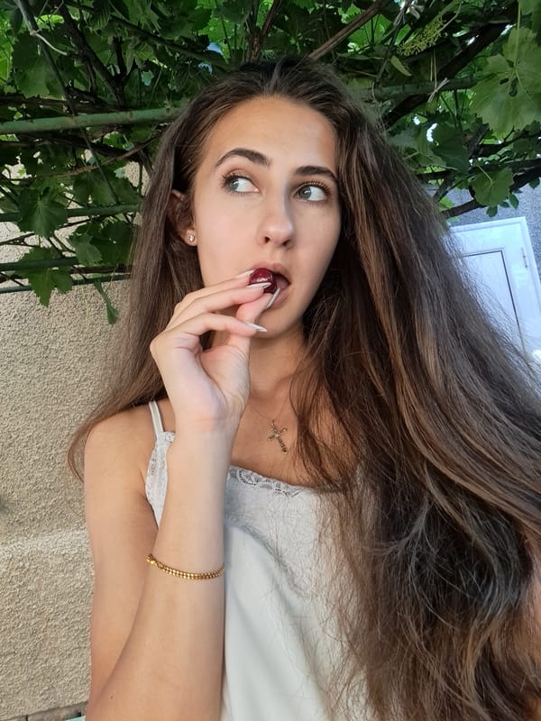 Backyard fire, fresh cherries, and lazy afternoon vibes in Chepintsi