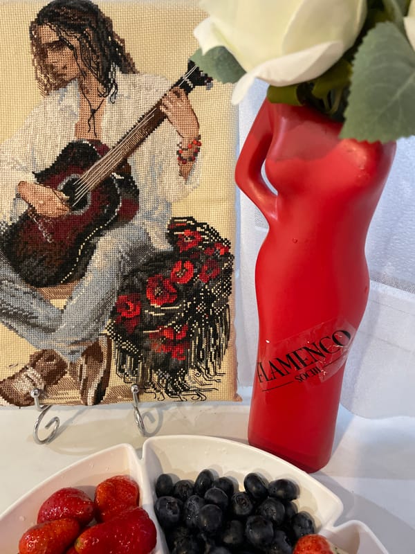 Everyday scenes documented in Sochi: flamenco crafts, fresh berries, local storefront