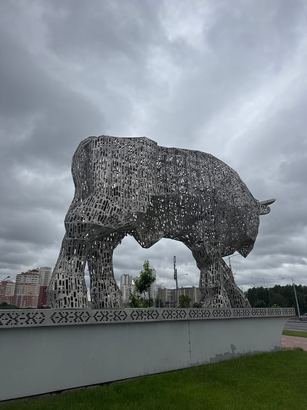 Morning snapshots capture daily life across Minsk, Belarus