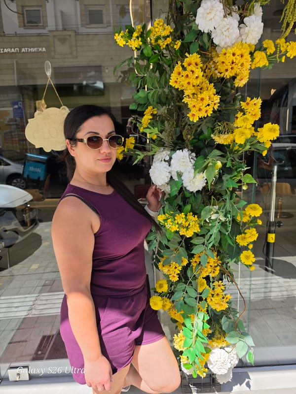 Woman in purple dress spotted at multiple Larnaca locations