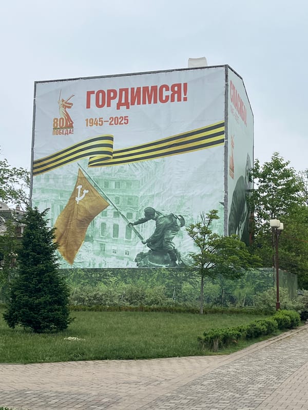 Early morning scenes captured across parks and streets in Krasnodar