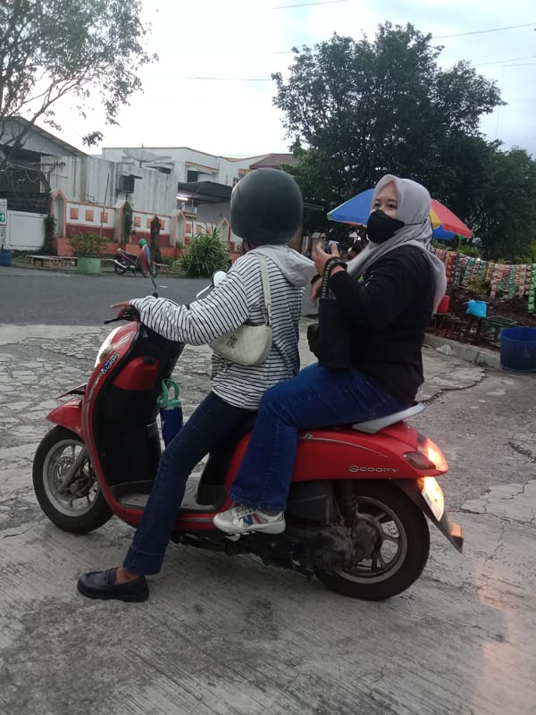 Ordinary street life documented in Semarang, Indonesia