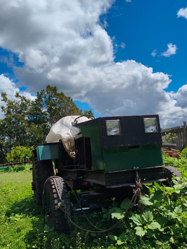 Rural Ukraine infrastructure and everyday scenes documented in Ustyvytsia