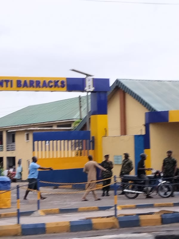 Morning street scenes documented across Lagos metropolitan area