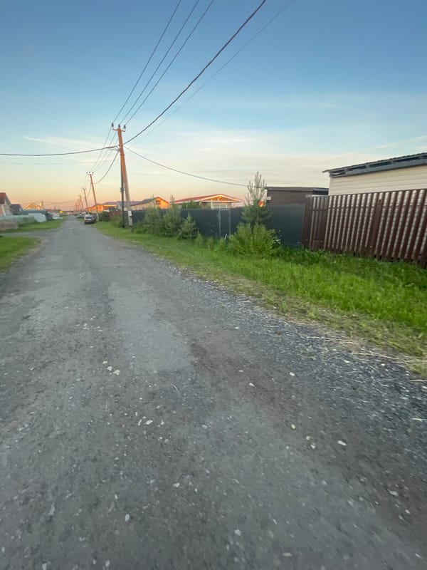 Evening stroll through a quiet Russian village, Bol'shoe Zaborod'e