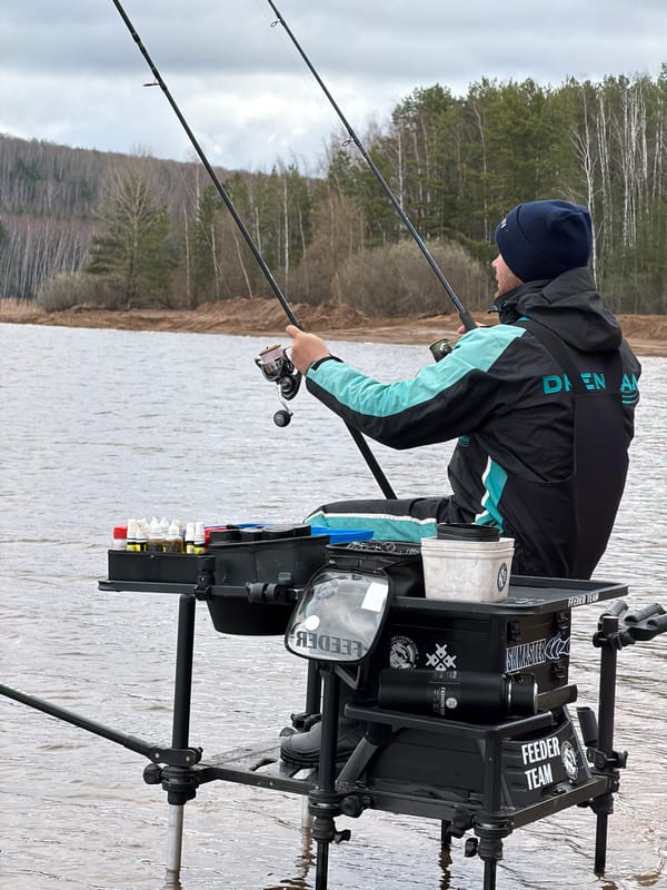 Early morning fishing session documented at Votkinsk Reservoir, Chaikovsky