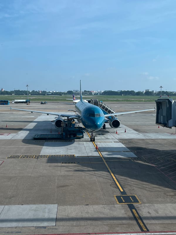Airport activity documented in Thuận An, Vietnam early morning