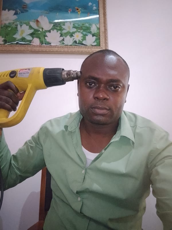 Man in green shirt spotted multiple times in Gwarinpa