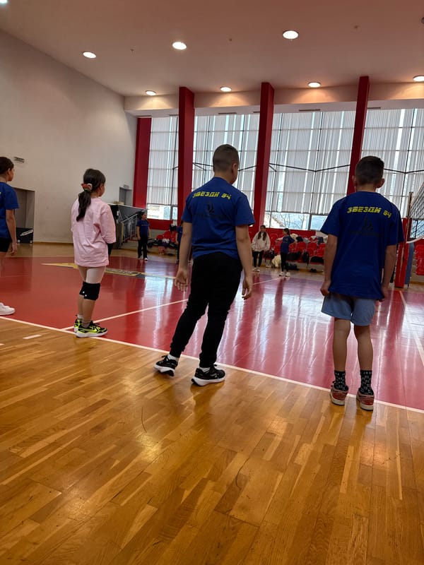 Youth sports training session held at Etropole gymnasium