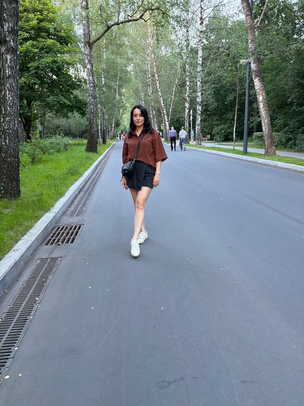 Mother daughter enjoy afternoon park outing in Moscow