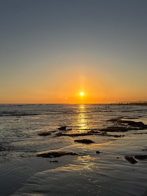 North Kuta beach fills up for a classic Bali sunset