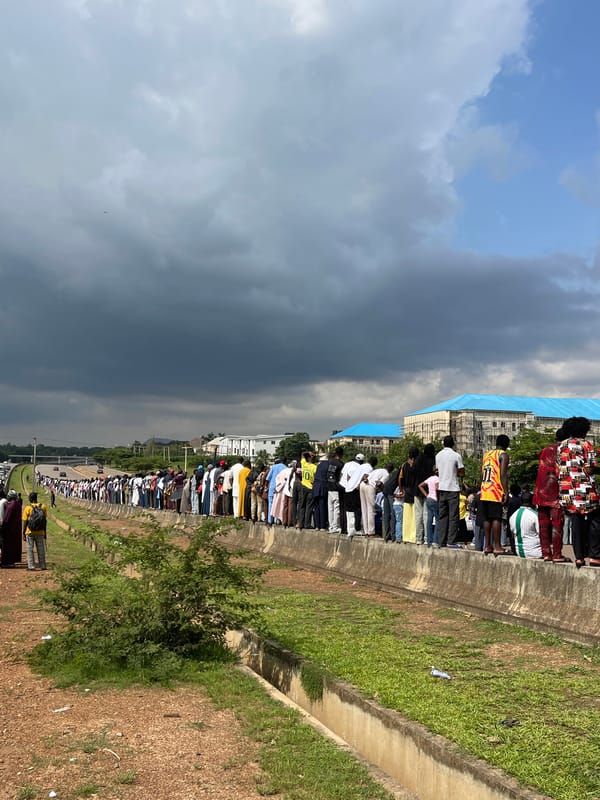 Street car racing draws big crowds in Abuja, Nigeria